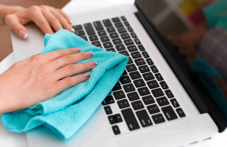 Tips on How to Clean a Laptop